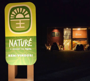 foto da Naturé a noite