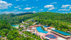 Foto de drone do parque completo
