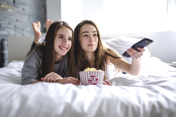 Veja as 5 melhores séries da Netflix para adolescentes